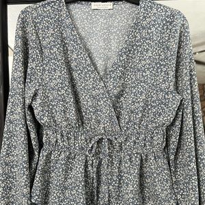 Paper Crane blouse size medium